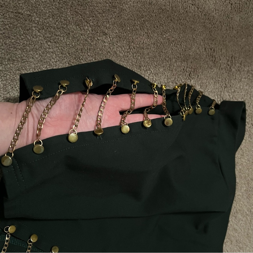 Dark Green cut out open chain sides mini skirt - Picture 5 of 8